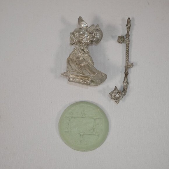 Warmachine Menoth High Exemplar Kreoss Metal Miniature W/ Custom Base Metal OOP - Picture 3 of 4